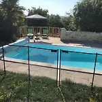 Le Jardin Des Bosquets לינה וארוחת בוקר 4*