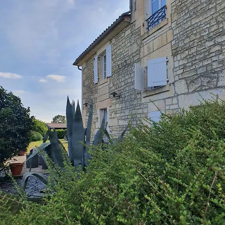 Le Jardin Des Bosquets - D'hote Auchay-sur-Vendee